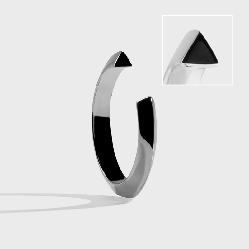 TRIANGLE Ring